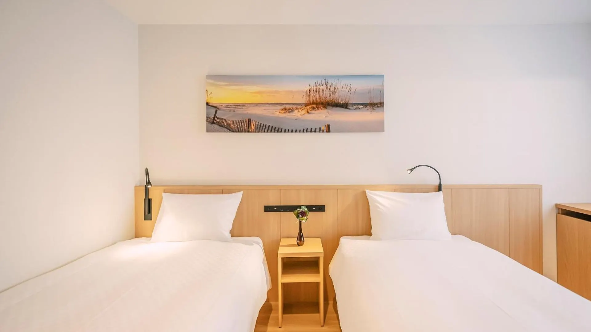 Far East Village Hotel Osaka, Namba South
